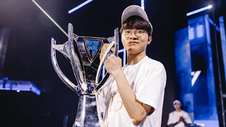 Hành trình chạm đến đỉnh cao của Faker